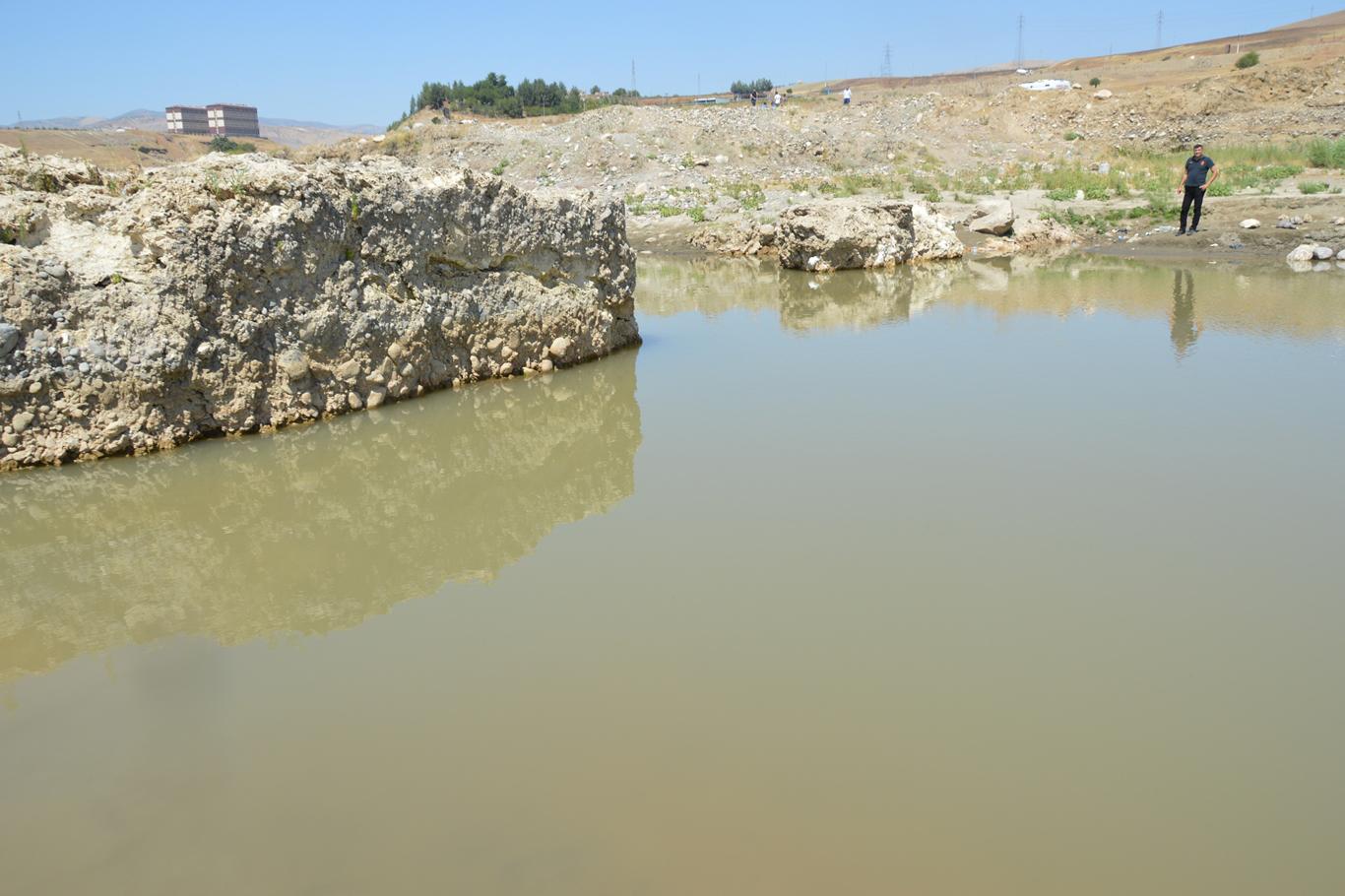 Siirt’te suda bir erkek cesedi bulundu Siirt’te suda bir erkek cesedi bulundu